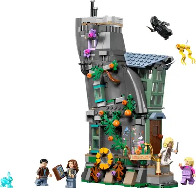 LEGO Harry Potter 76467 Luna Lovegood's House set
