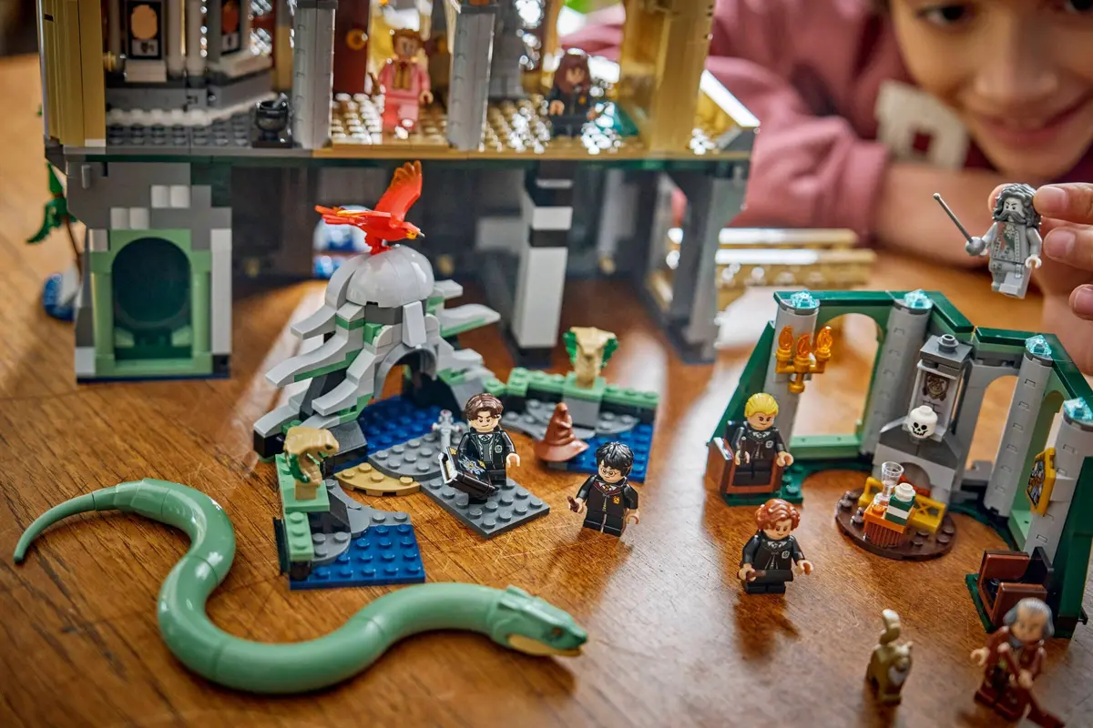 LEGO Harry Potter 76473 Hogwarts Castle: East Wing set, image 9