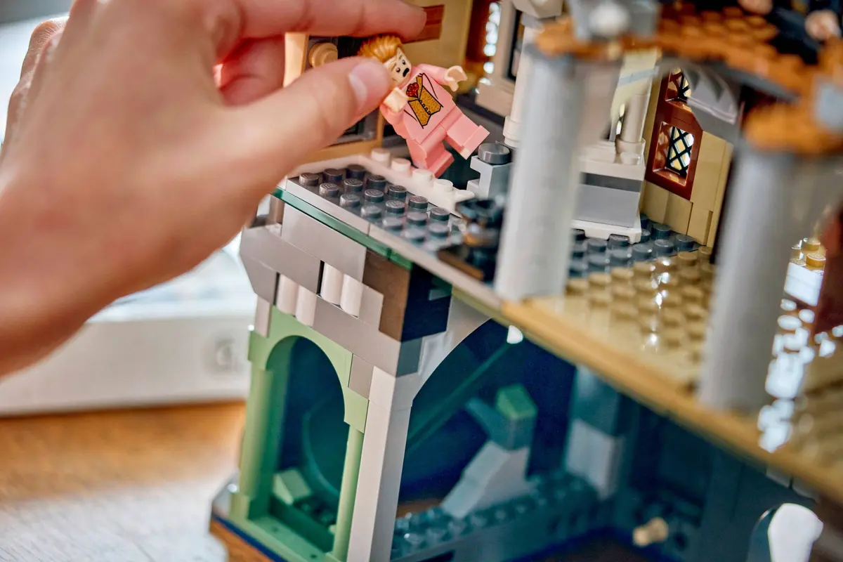 LEGO Harry Potter 76473 Hogwarts Castle: East Wing set, image 8