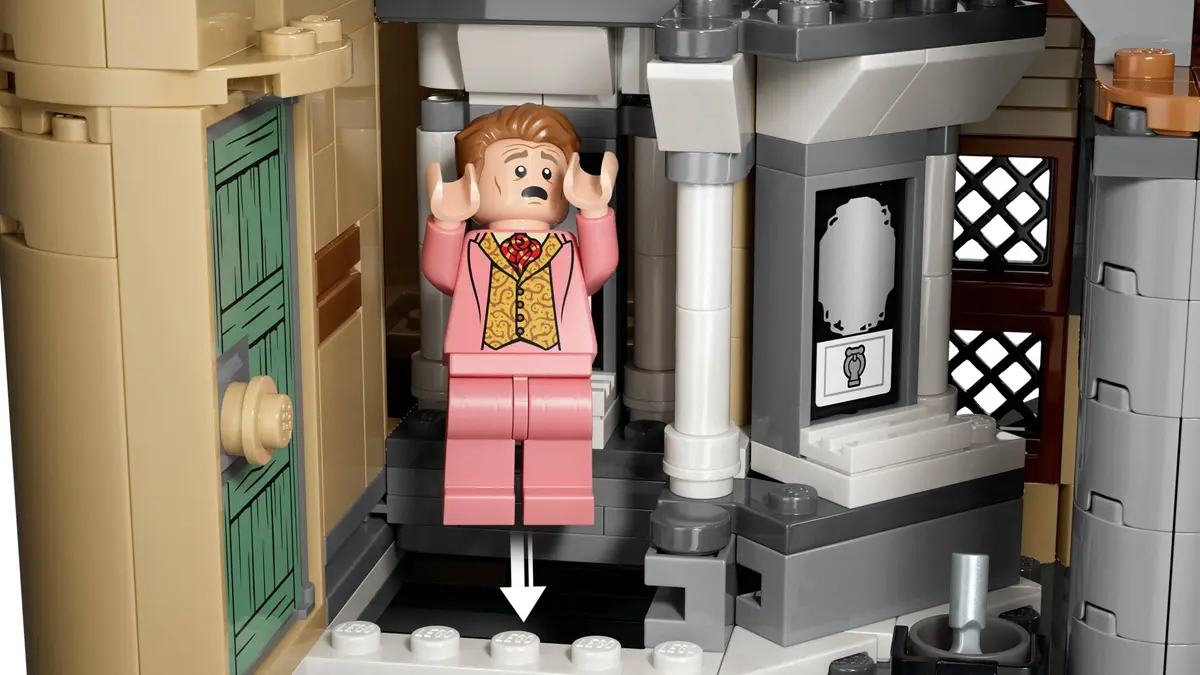 LEGO Harry Potter 76473 Hogwarts Castle: East Wing set, image 16