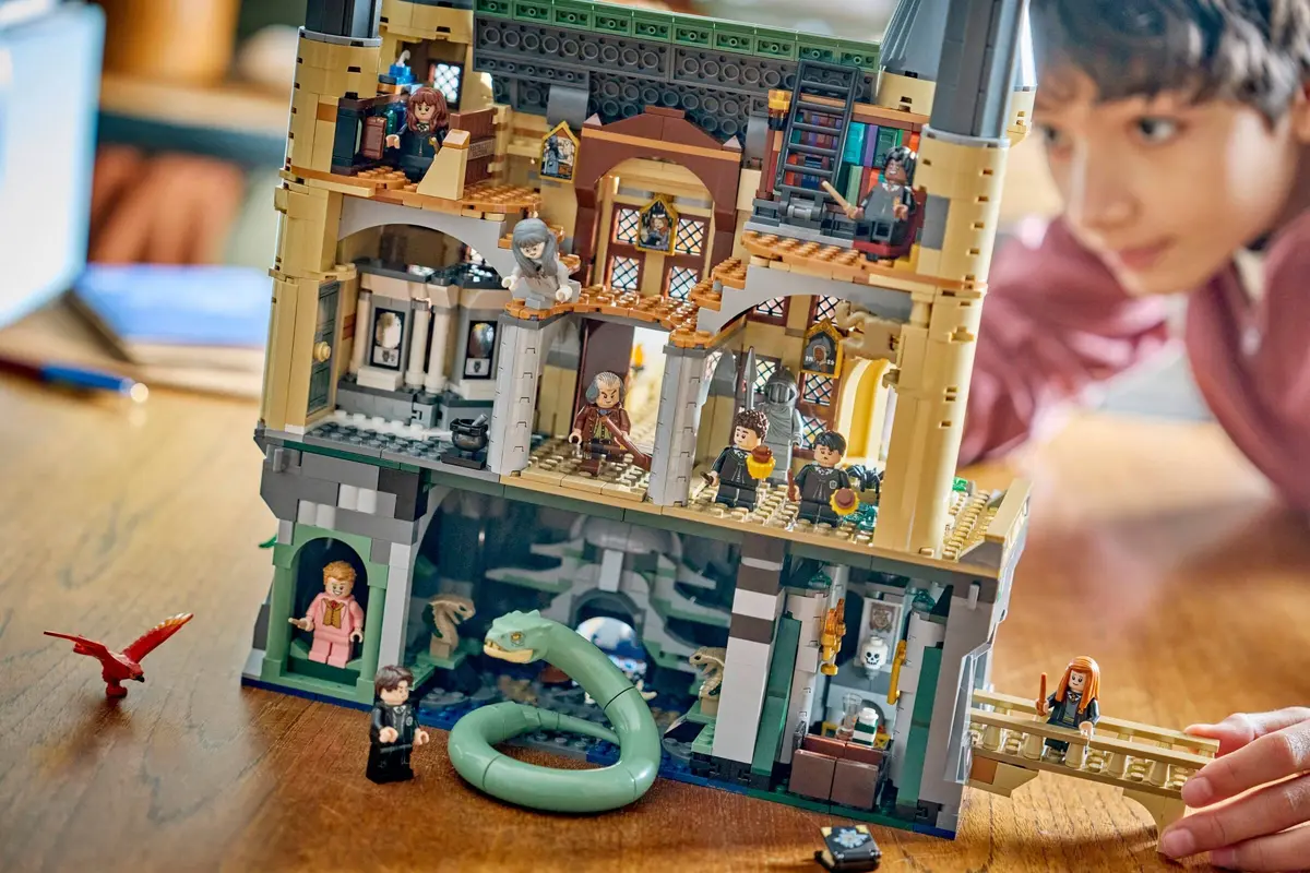 LEGO Harry Potter 76473 Hogwarts Castle: East Wing set, image 7
