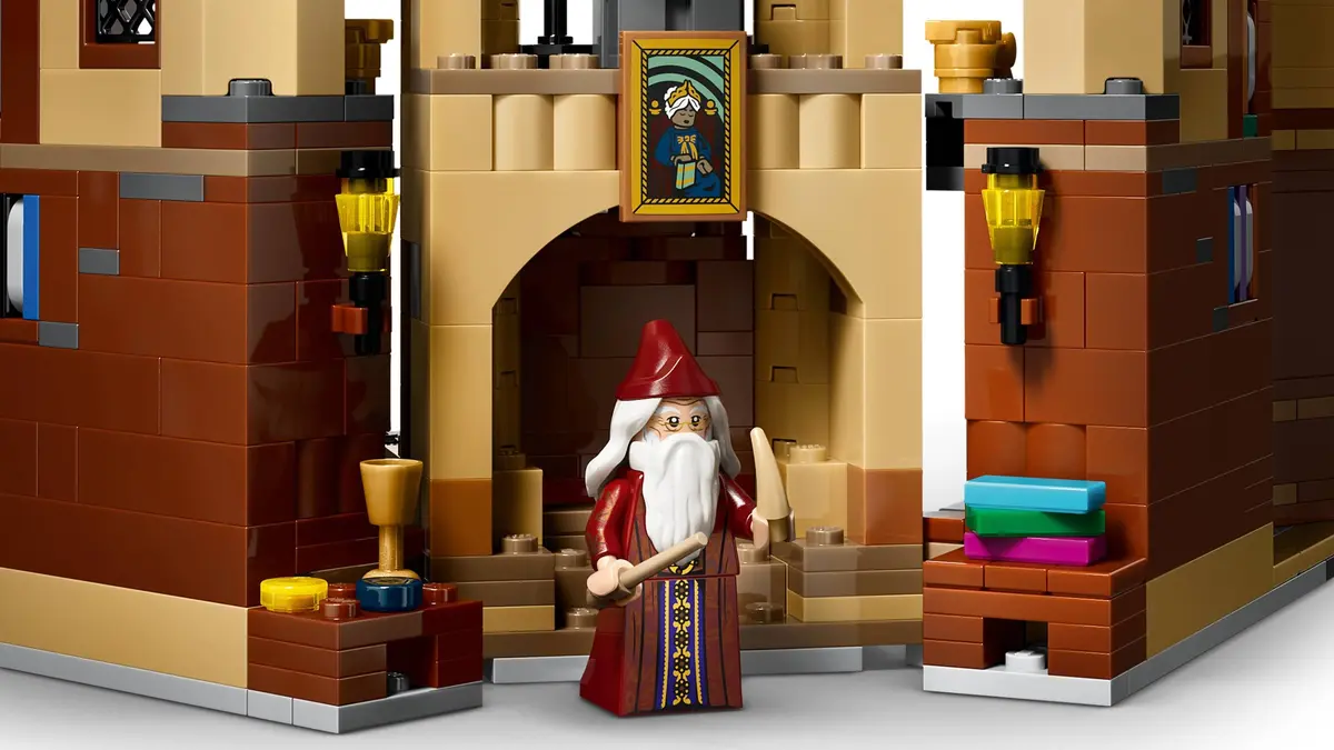 LEGO Harry Potter 76478 Book Nook: Dumbledore's Office set, image 11