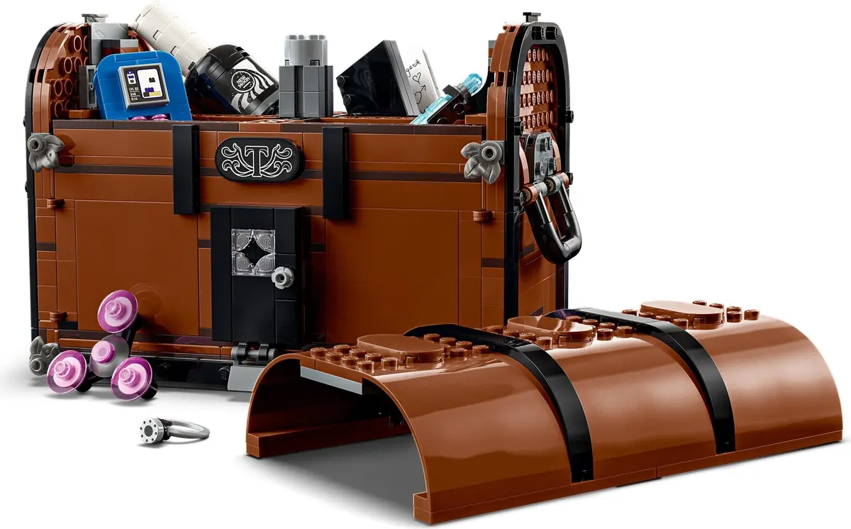 LEGO Wednesday 76785 Thing's Apartment set, image 13