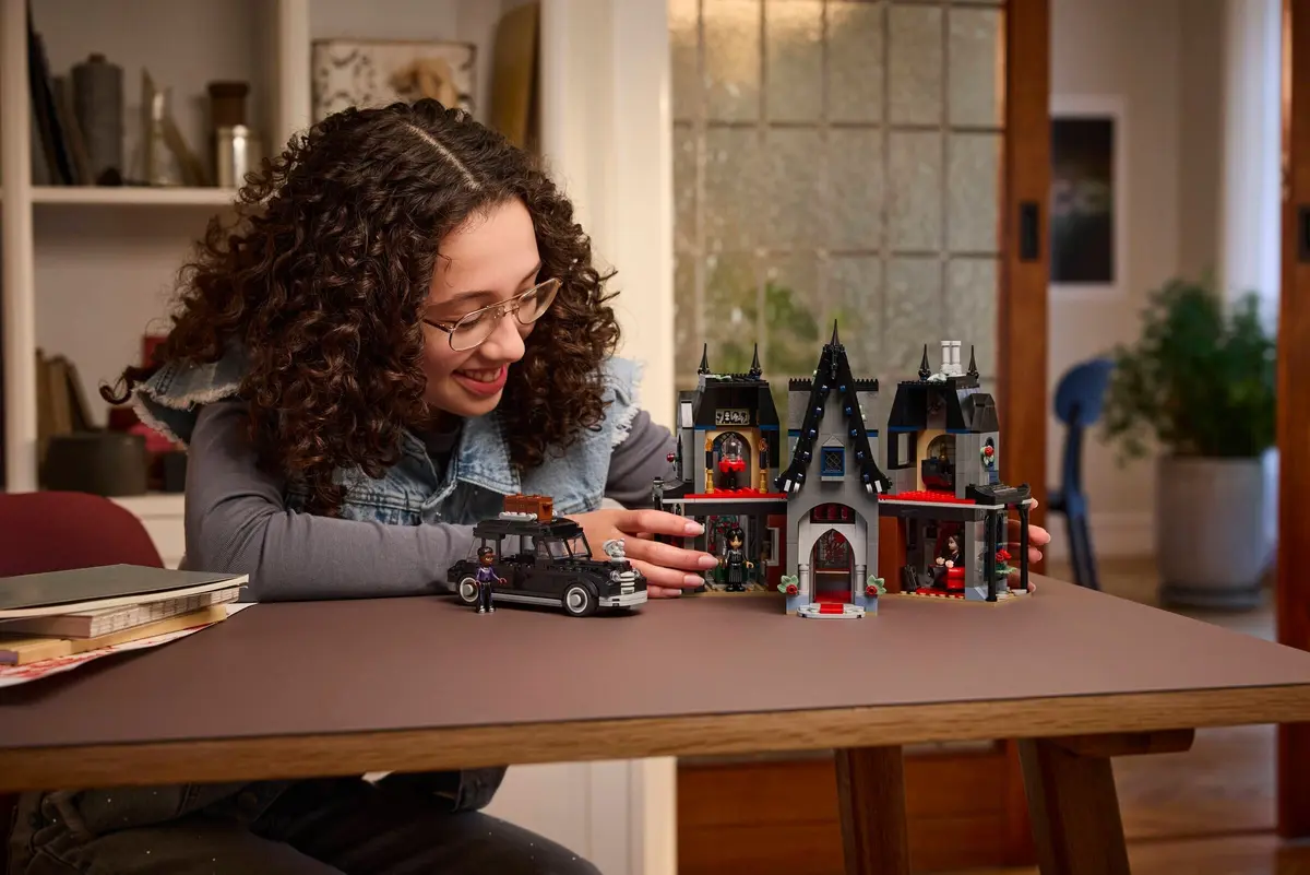 LEGO Wednesday 76786 Morticia's Cottage set, image 6