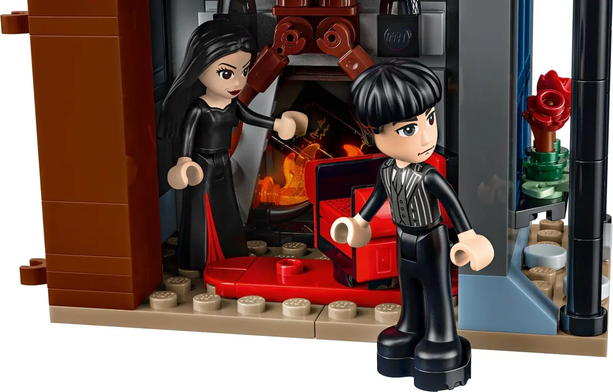 LEGO Wednesday 76786 Morticia's Cottage set, image 12