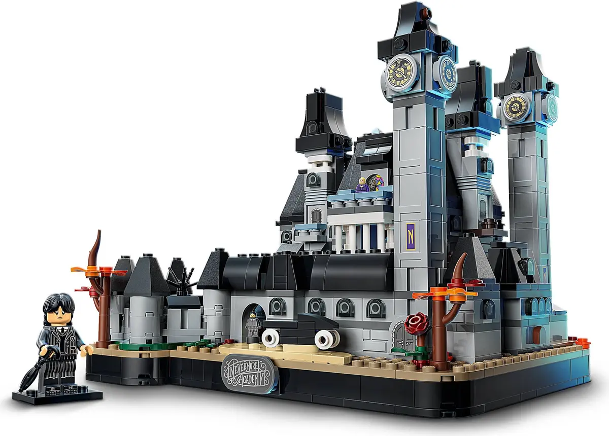 LEGO Wednesday 76788 Nevermore Academy set, image 9