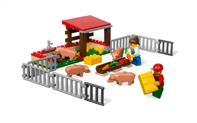 LEGO City 7684 Pig Farm & Tractor set, image 5