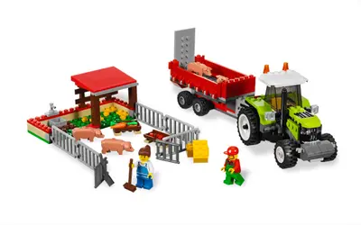 LEGO City 7684 Pig Farm & Tractor set, image 2