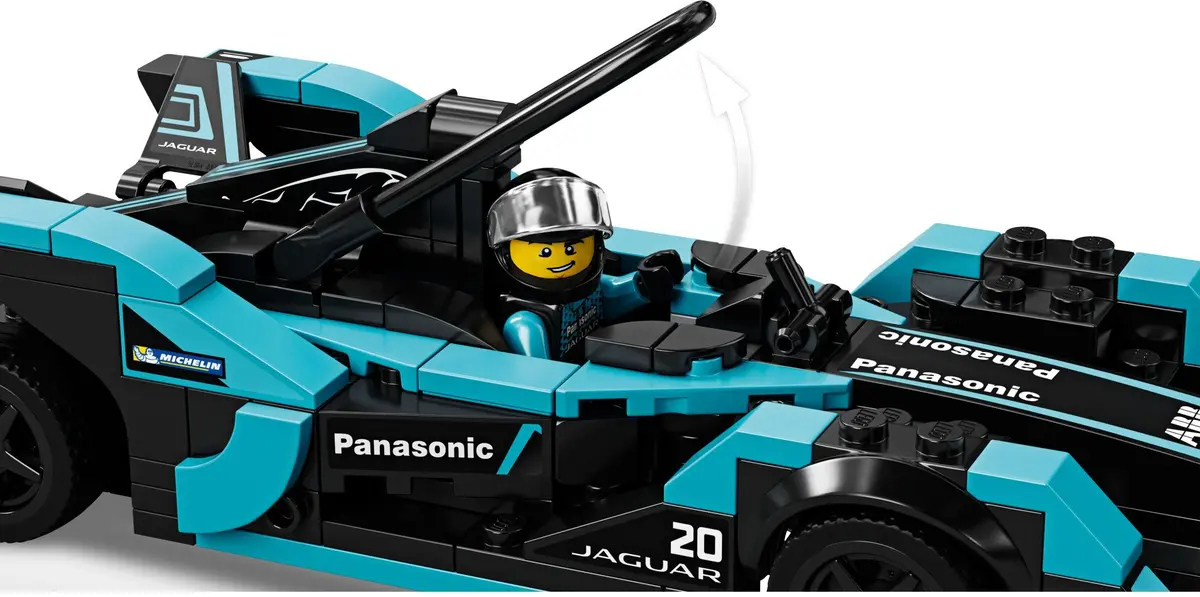 LEGO Speed Champions 76898 Formula E Panasonic Jaguar Racing GEN2 Car & Jaguar I-PACE eTROPHY set, image 4