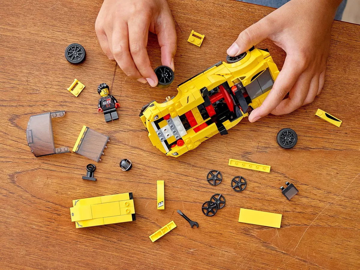 LEGO Speed Champions 76901 Toyota GR Supra set, image 8