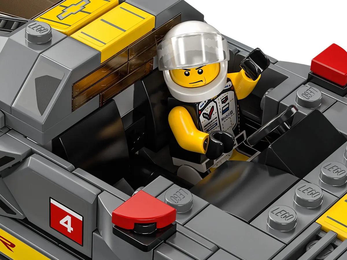 LEGO Speed Champions 76903 Chevrolet Corvette C8.R Race Car and 1968 Chevrolet Corvette set, image 8