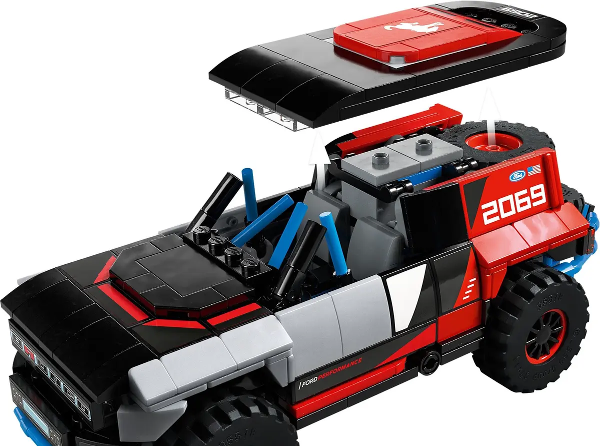 LEGO Speed Champions 76905 Ford GT Heritage Edition and Bronco R set, image 9