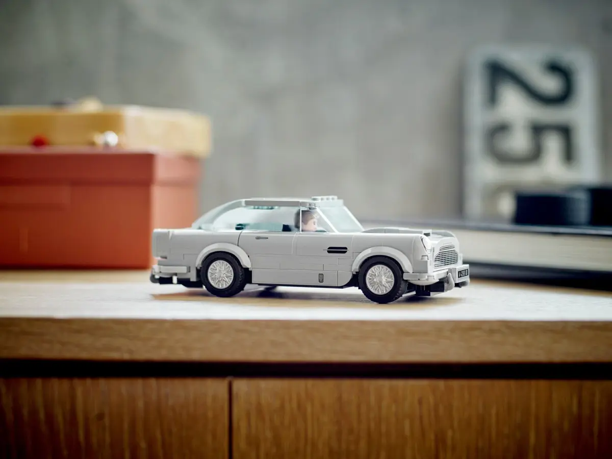 LEGO Speed Champions 76911 007 Aston Martin DB5 set, image 9