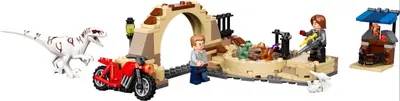 LEGO Jurassic World 76945 Atrociraptor Dinosaur: Bike Chase set