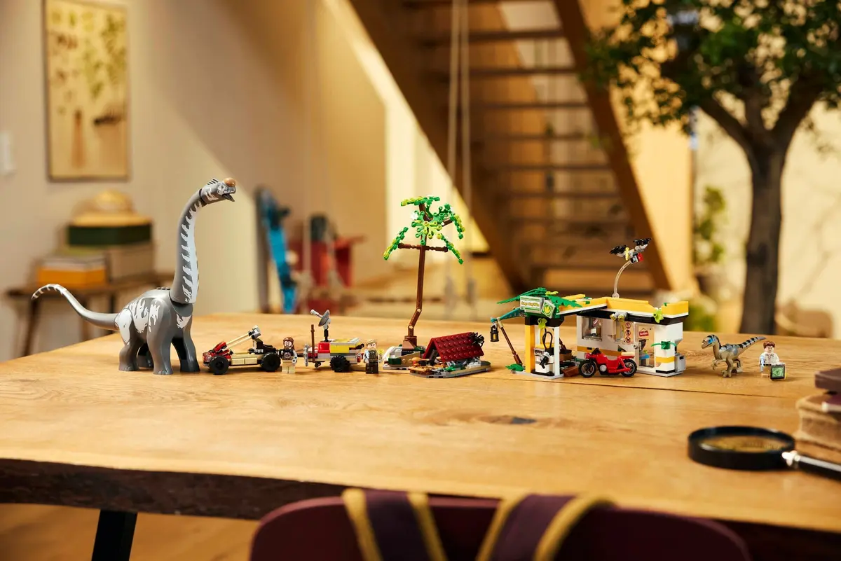 LEGO Jurassic World 76973 Raptor & Titanosaurus Tracking Mission set, image 7