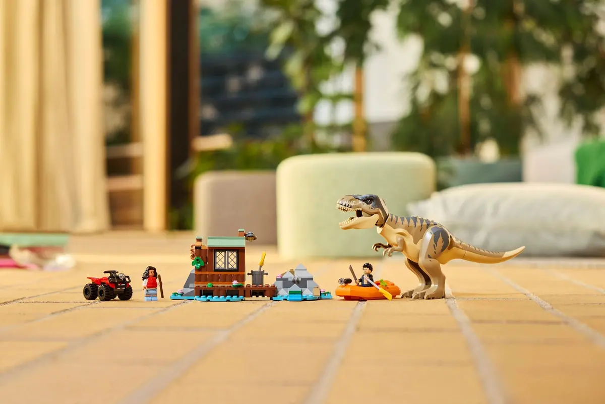 LEGO Jurassic World 76975 T. rex River Escape set, image 6