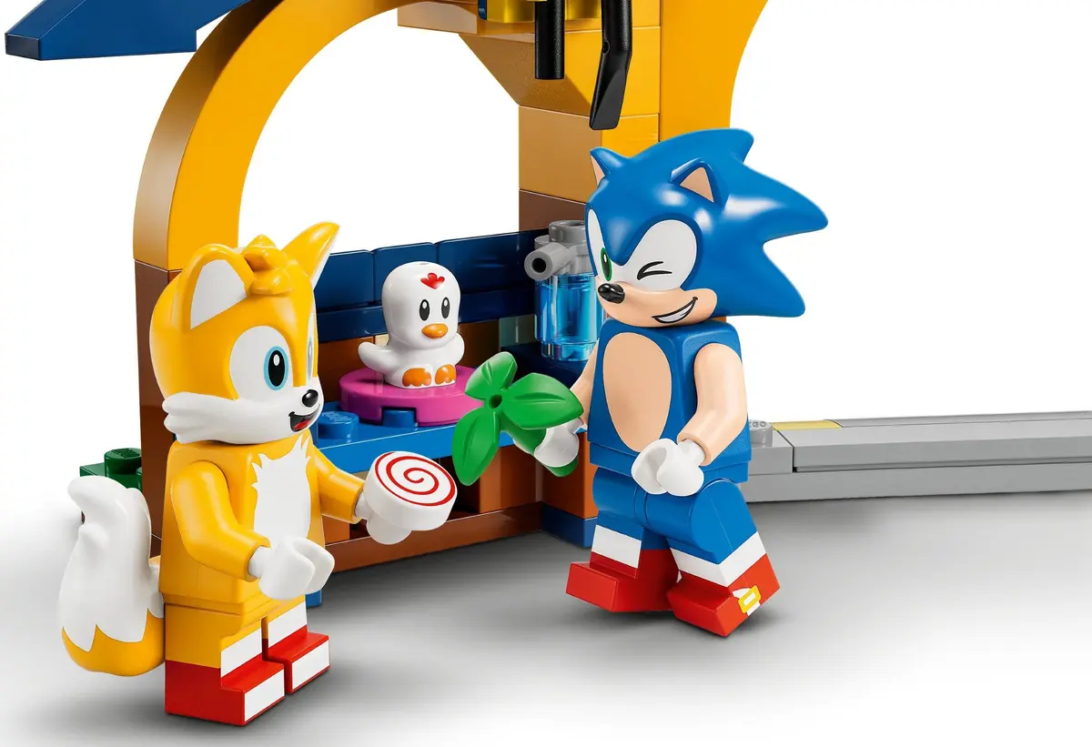 LEGO Sonic the Hedgehog 76991 Tails' Workshop and Tornado Plane set, image 5