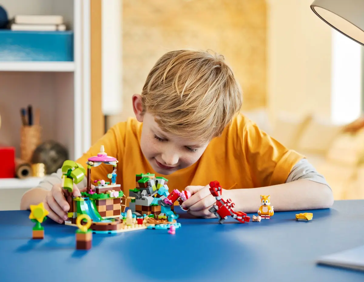 LEGO Sonic the Hedgehog 76992 Amy's Animal Rescue Island set, image 9
