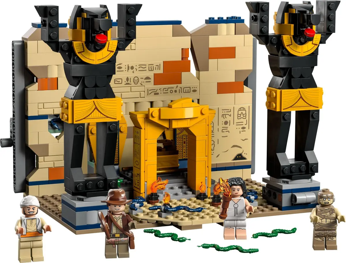 LEGO Indiana Jones 77013 Escape from the Lost Tomb set