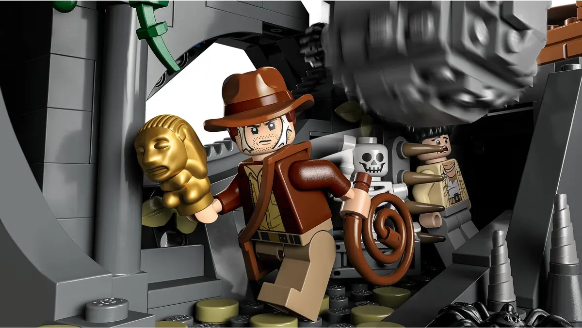 LEGO Indiana Jones 77015 Temple of the Golden Idol set, image 5