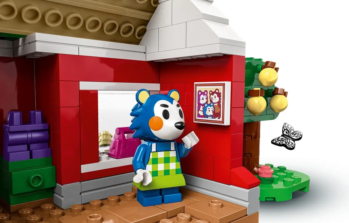 LEGO Animal Crossing 77055 Able Sisters Clothing Shop set, image 9