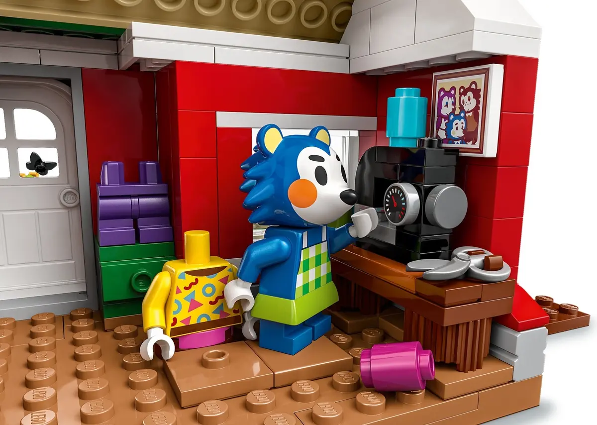 LEGO Animal Crossing 77055 Able Sisters Clothing Shop set, image 12