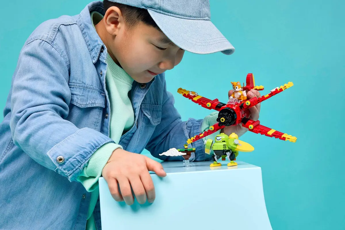 LEGO Sonic the Hedgehog 77119 Tails' Tornado-1 set, image 6