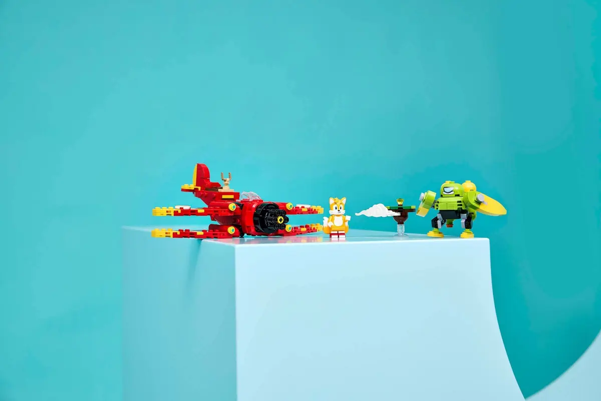 LEGO Sonic the Hedgehog 77119 Tails' Tornado-1 set, image 7