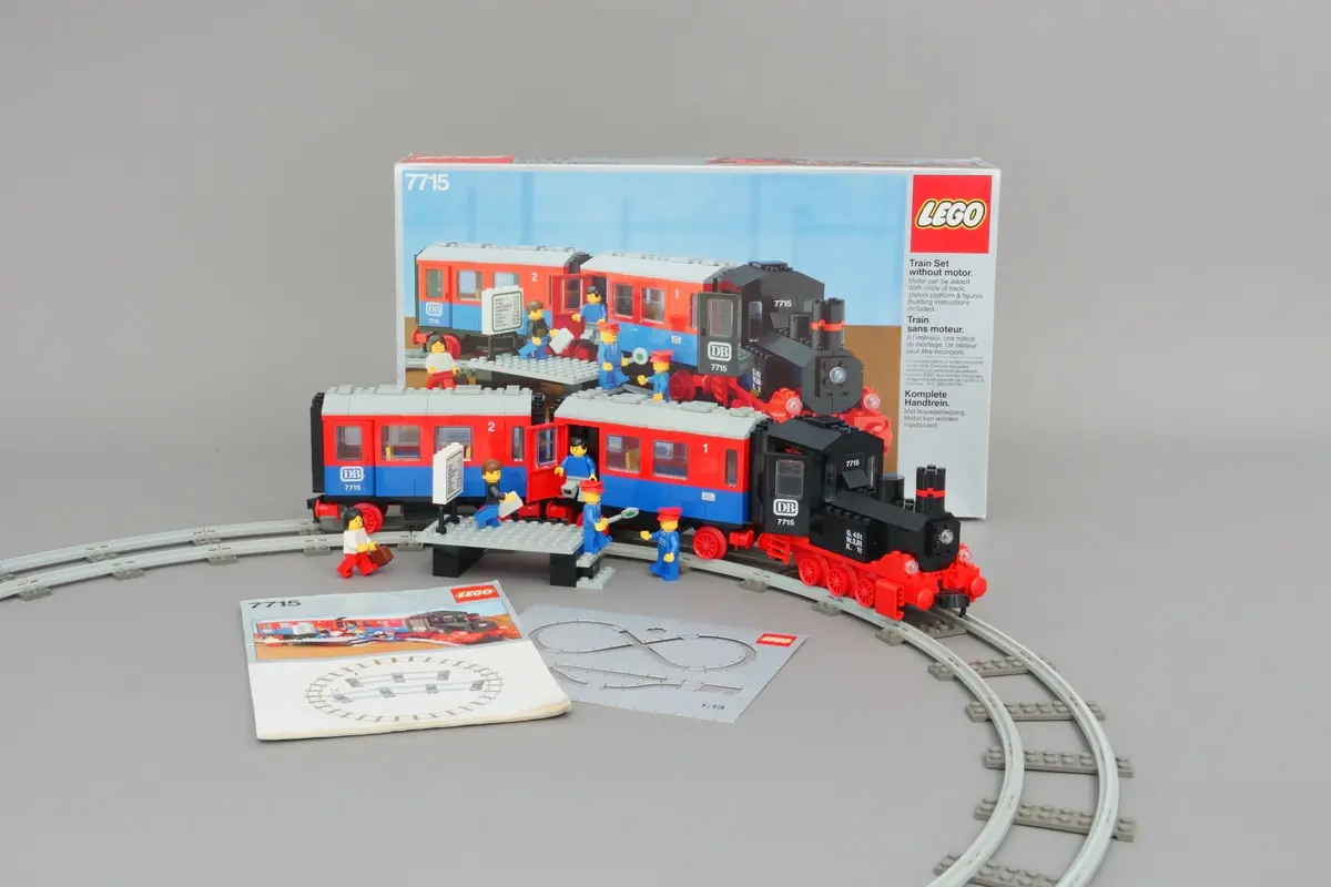LEGO Trains 7715 Push-Along Passenger Steam Train set, image 2