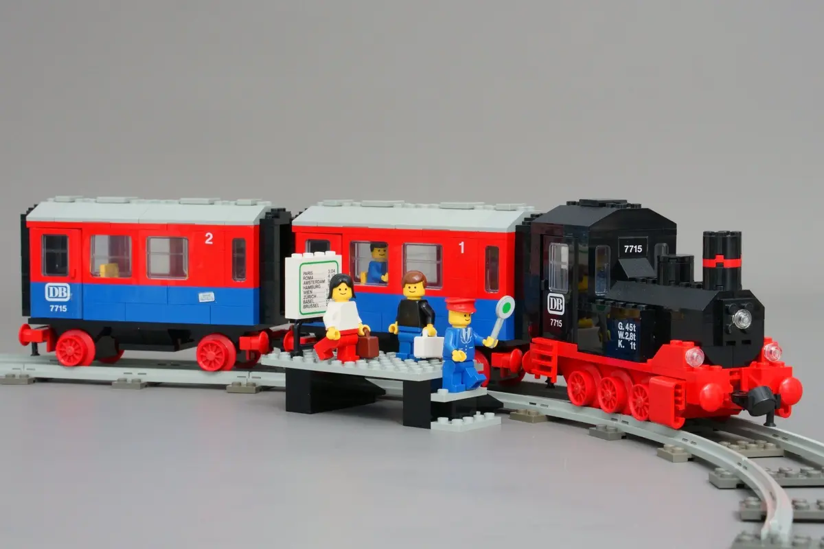 LEGO Trains 7715 Push-Along Passenger Steam Train set, image 7