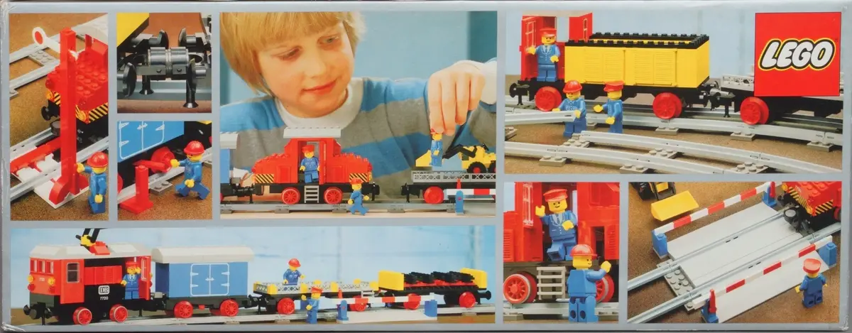 LEGO Trains 7720 Diesel Freight Train Set set, image 17