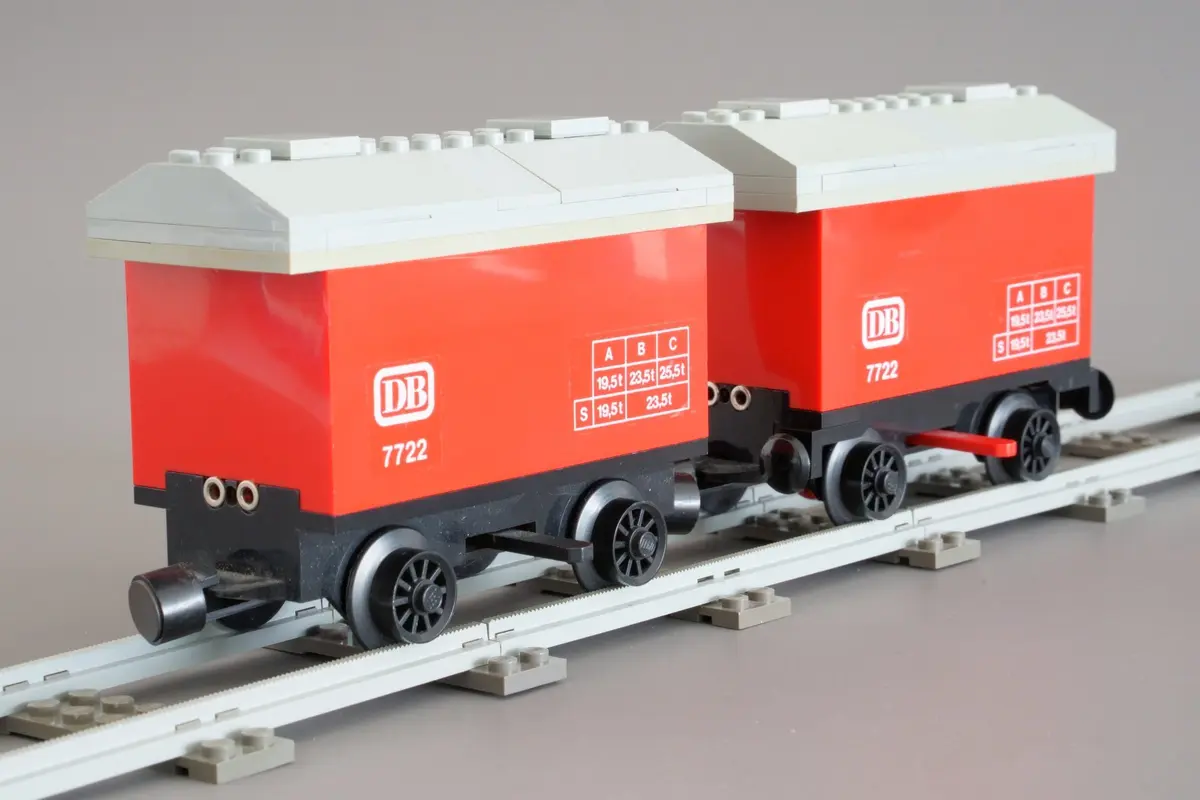 LEGO Trains 7722 Steam Cargo Train Set set, image 11