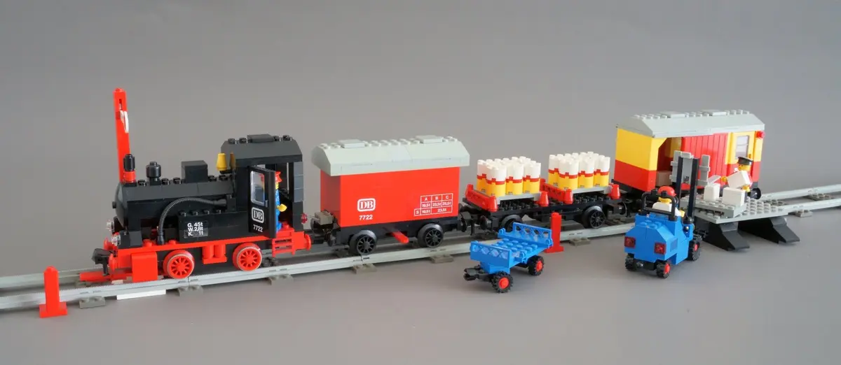 LEGO Trains 7722 Steam Cargo Train Set set, image 6
