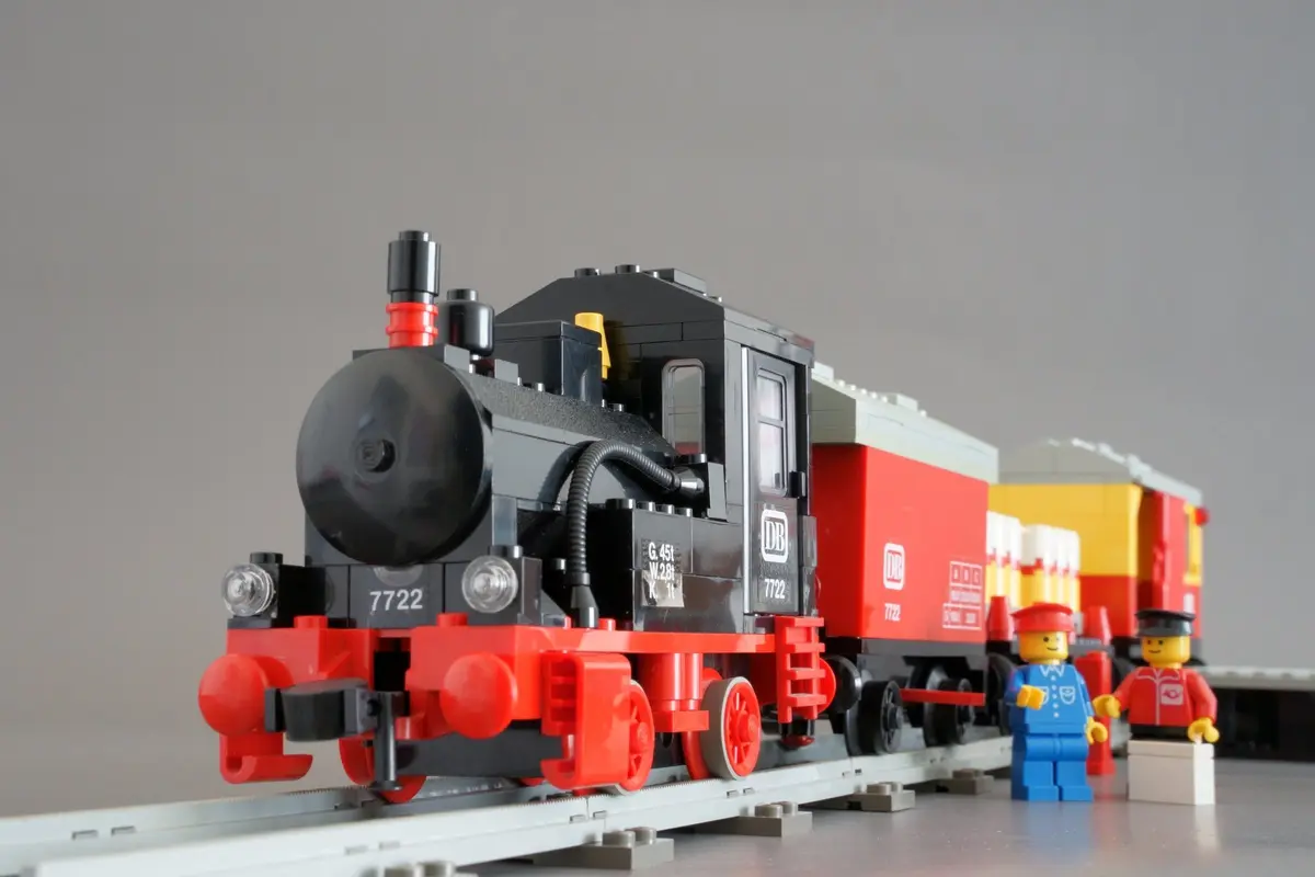 LEGO Trains 7722 Steam Cargo Train Set set, image 8
