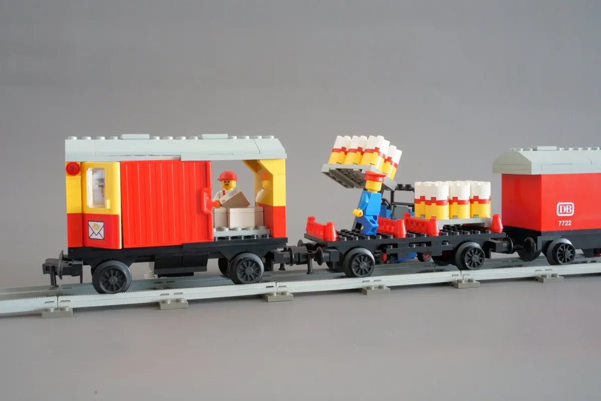 LEGO Trains 7722 Steam Cargo Train Set set, image 14