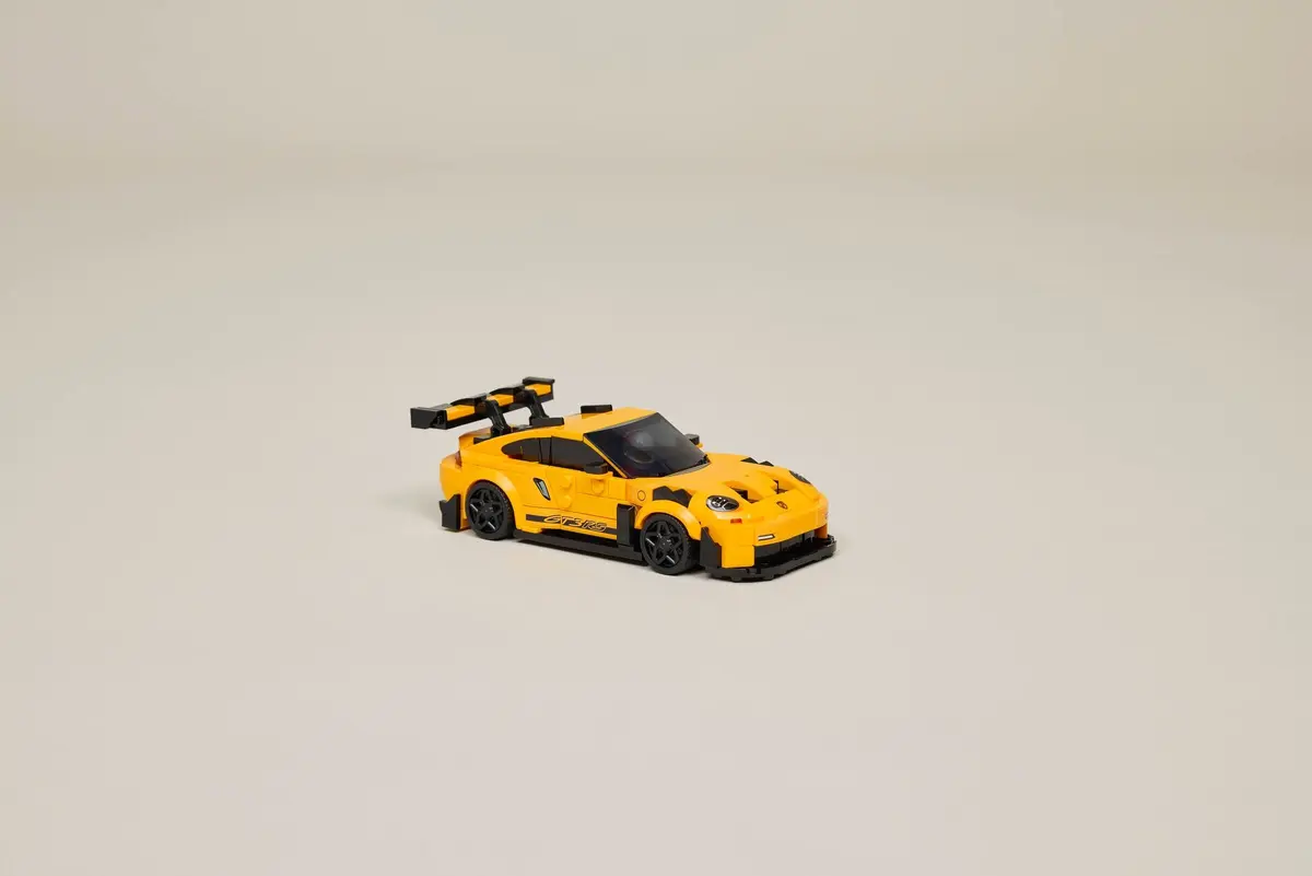 LEGO Speed Champions 77239 Porsche 911 GT3 RS set, image 8