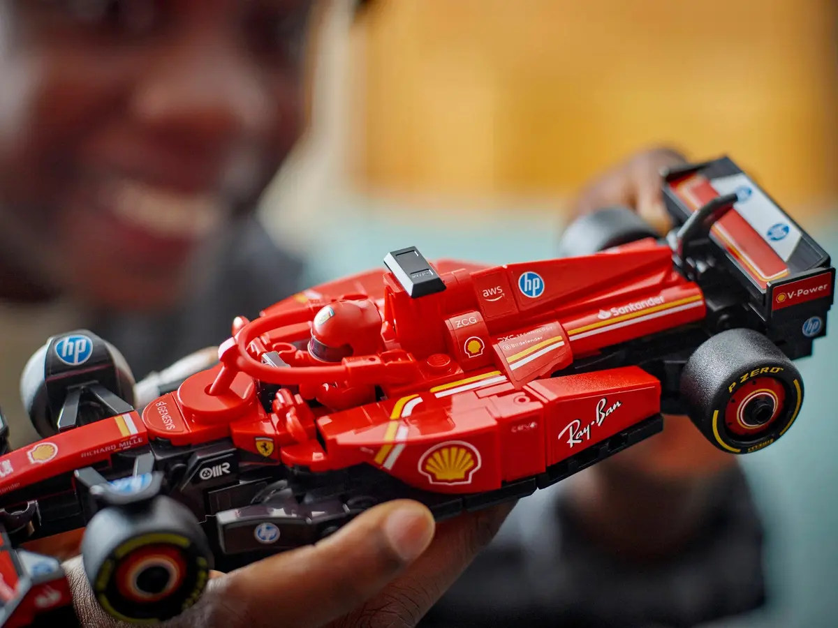 LEGO Speed Champions 77242 Ferrari SF-24 set, image 5