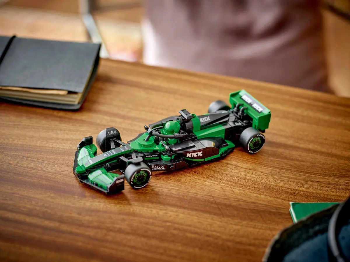LEGO Speed Champions 77247 KICK Sauber F1 Team C44 set, image 6