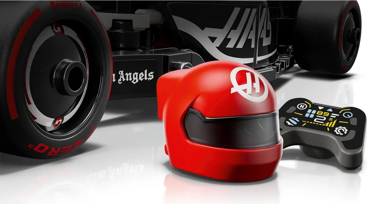 LEGO Speed Champions 77250 MoneyGram Haas F1 Team VF-24 set, image 8