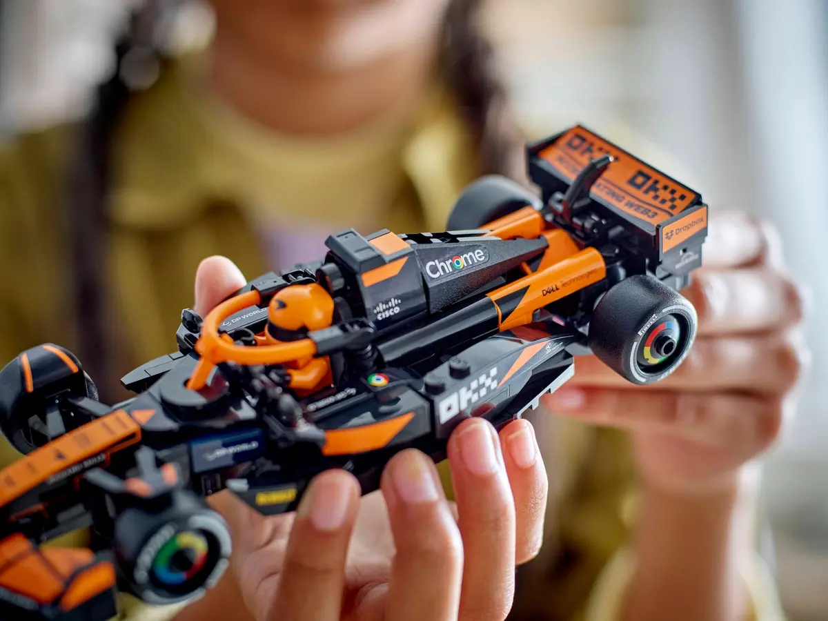 LEGO Speed Champions 77251 McLaren F1 Team MCL38 set, image 5