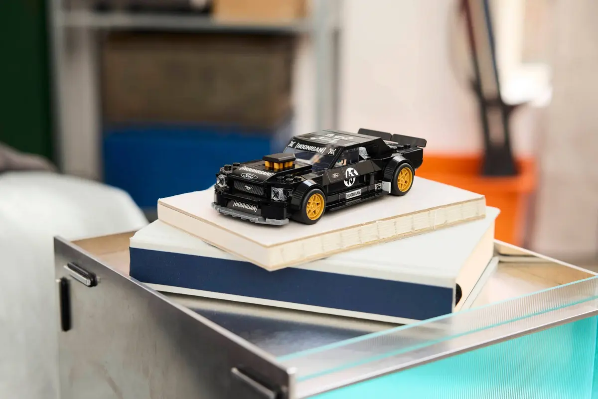 LEGO Speed Champions 77262 Ken Block's 1965 Ford Mustang Hoonicorn RTR V1 set, image 11