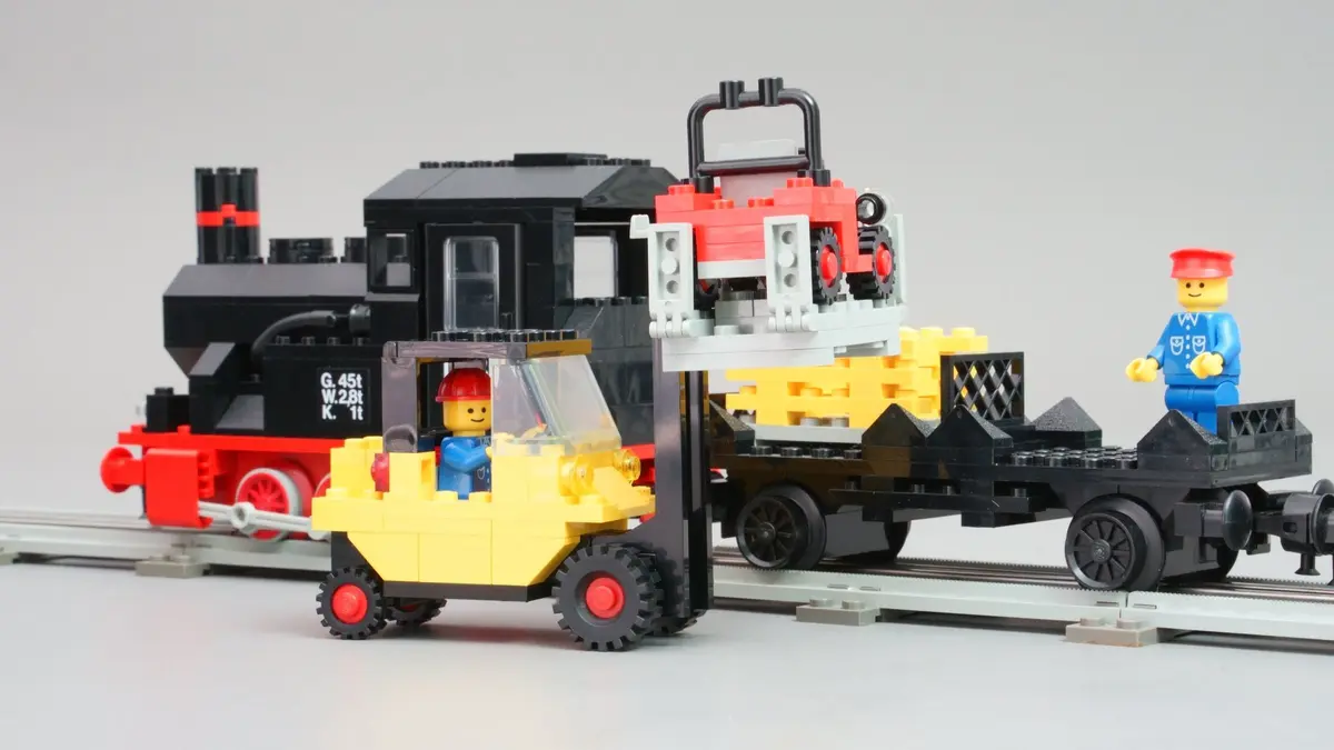 LEGO Trains 7727 Freight Steam Train Set set, image 17