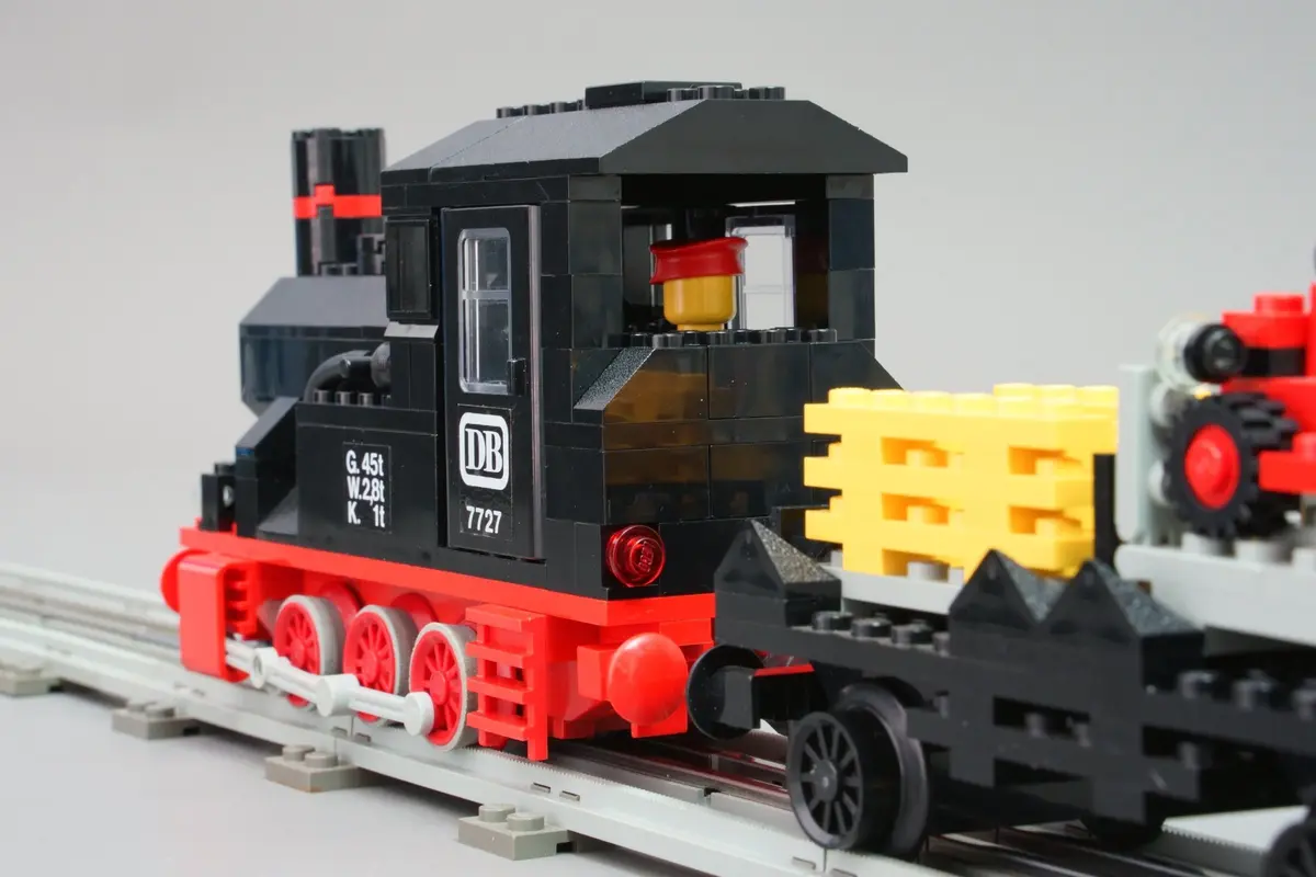 LEGO Trains 7727 Freight Steam Train Set set, image 9
