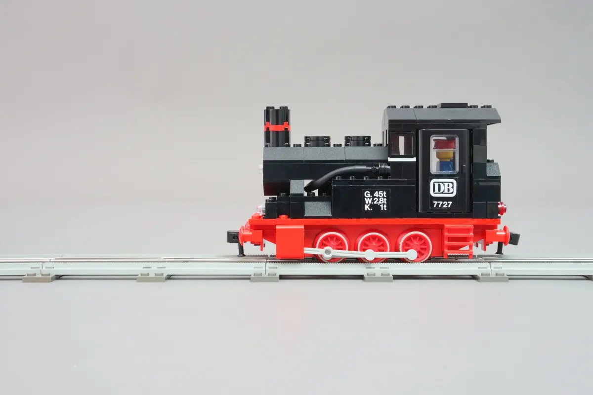 LEGO Trains 7727 Freight Steam Train Set set, image 8