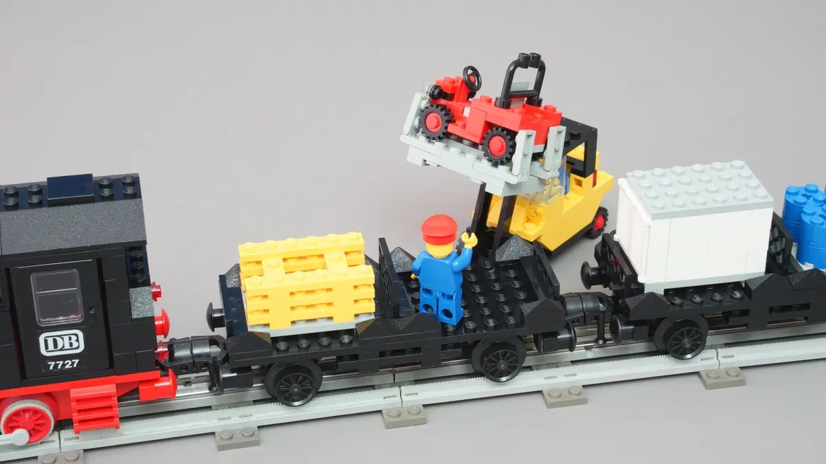 LEGO Trains 7727 Freight Steam Train Set set, image 15