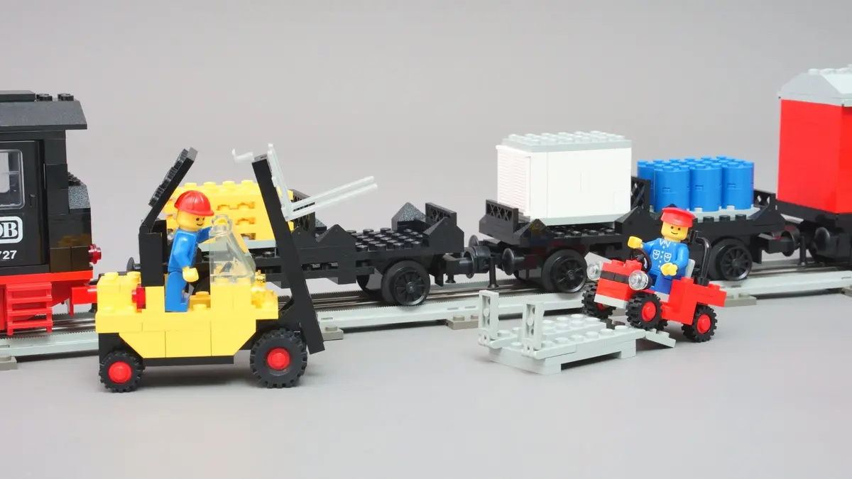 LEGO Trains 7727 Freight Steam Train Set set, image 14