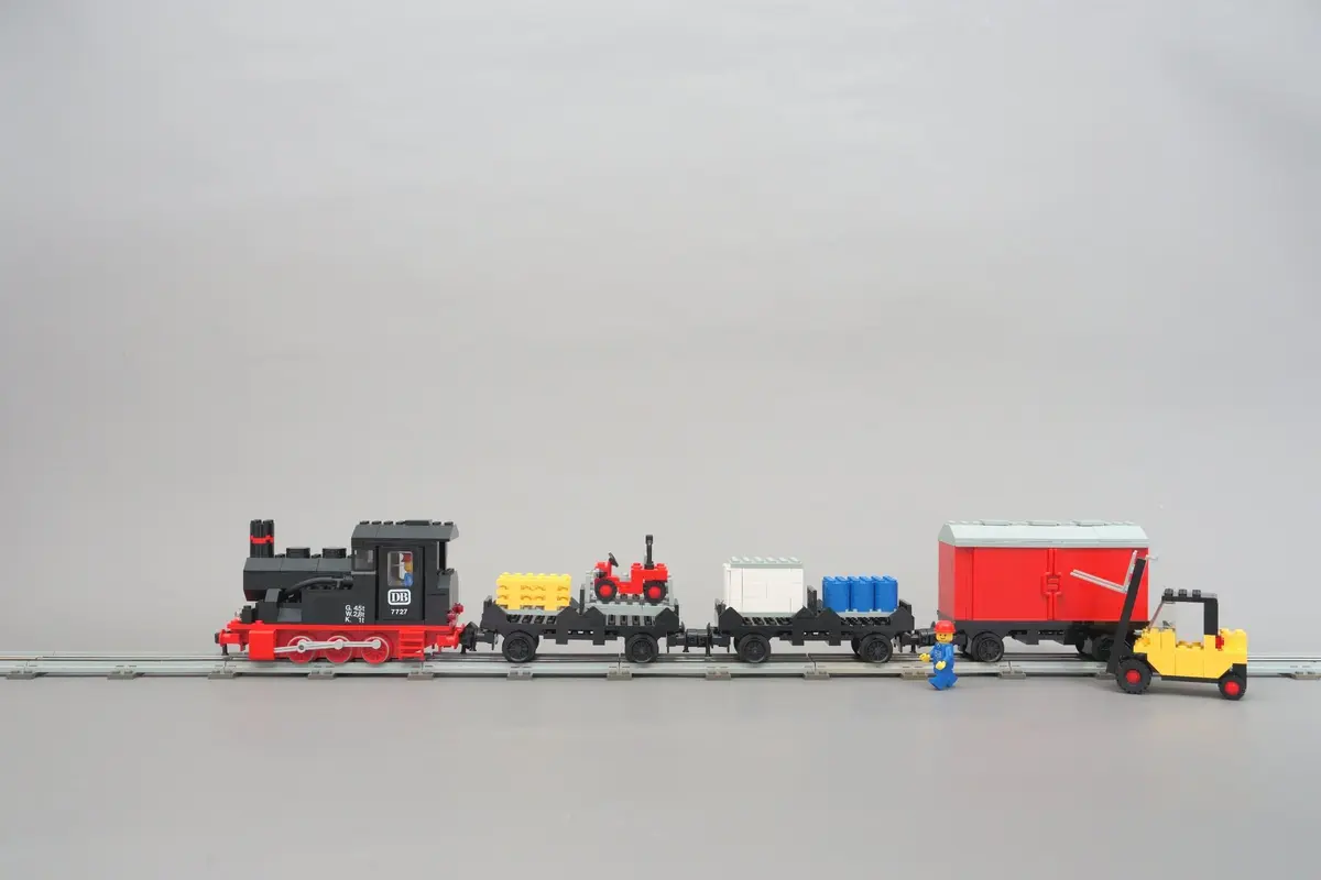 LEGO Trains 7727 Freight Steam Train Set set, image 22