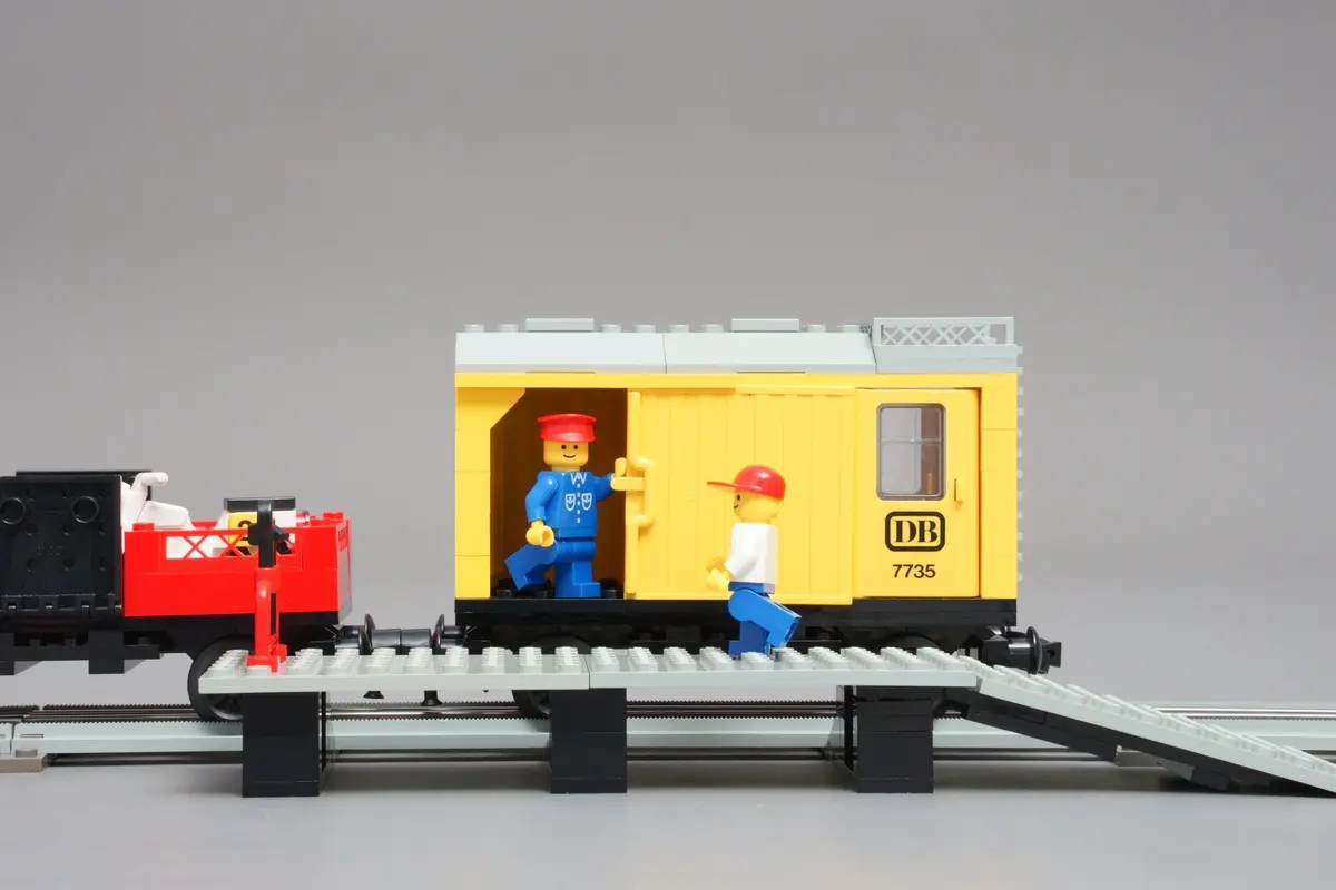 LEGO Trains 7735 Freight Train Set set, image 10