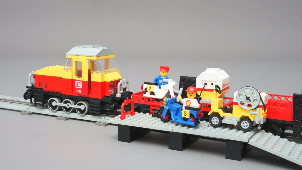 LEGO Trains 7735 Freight Train Set set, image 13
