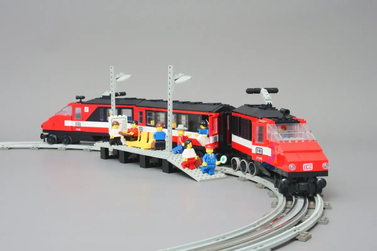 LEGO Trains 7745 High-Speed City Express Passenger Train Set set, image 6